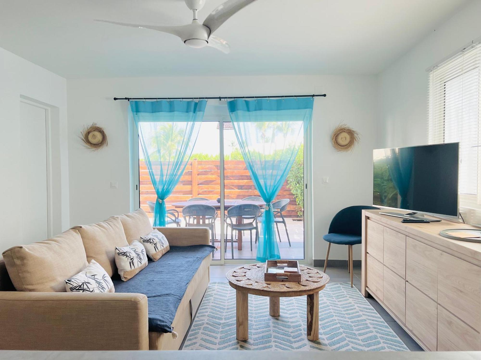 Blue Wave - 2 Bedrooms - Orient Beach! Quarter of Orleans ภายนอก รูปภาพ