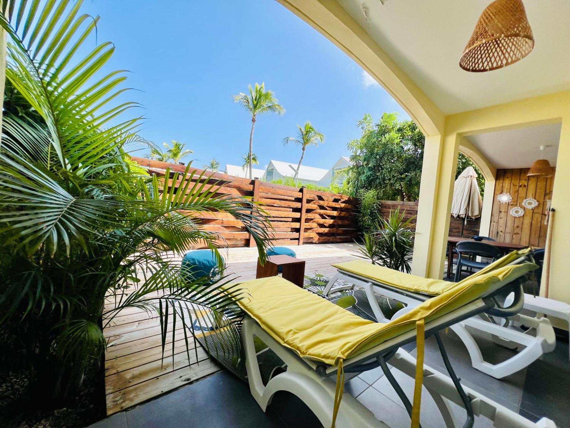 Blue Wave - 2 Bedrooms - Orient Beach! Quarter of Orleans ภายนอก รูปภาพ